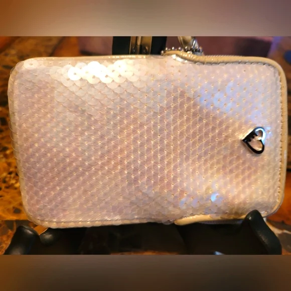 Coach Cream Wristlet - Picture 2 of 4